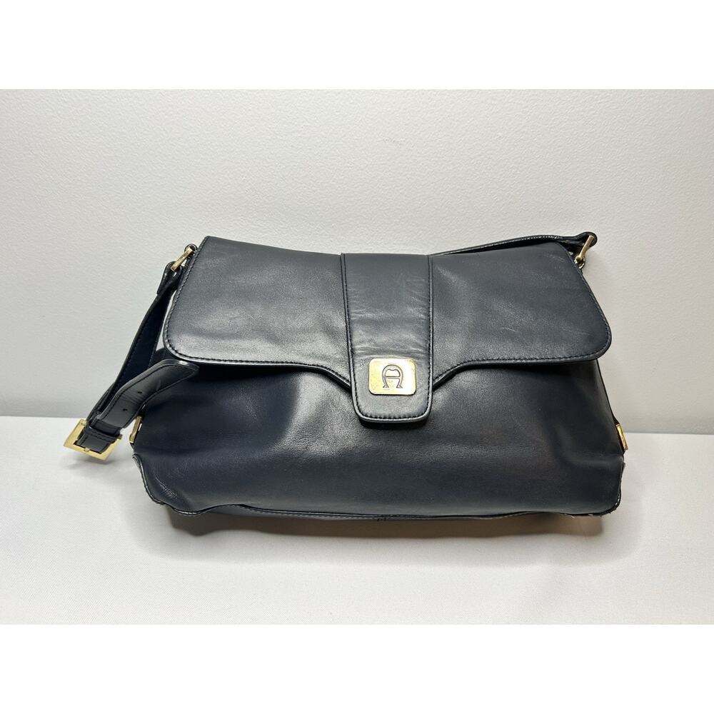 Vintage Etienne Aigner Navy Leather Shoulder Bag Gold Logo Adult Fit